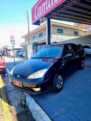 FORD FOCUS 2.0 GHIA SEDAN 16V GASOLINA 4P AUTOMÁTICO FORD FOCUS 2.0 GHIA SEDAN 16V GASOLINA 4P AUTOMÁTICO